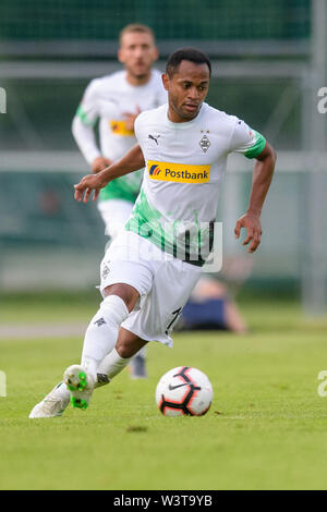 Kufstein, Austria. 17th July, 2019. Soccer: Test matches, Borussia Mönchengladbach - Basaksehir FC in Kufstein. Raffael von Mönchengladbach plays the ball. Credit: Matthias Balk/dpa/Alamy Live News Stock Photo