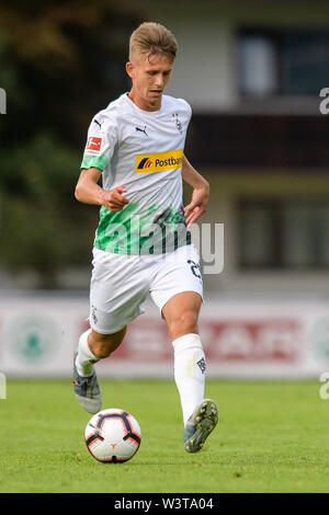 Kufstein, Austria. 17th July, 2019. Soccer: Test matches, Borussia Mönchengladbach - Basaksehir FC in Kufstein. Torben Müsel von Mönchengladbach plays the ball. Credit: Matthias Balk/dpa/Alamy Live News Stock Photo