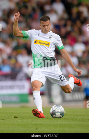 Kufstein, Austria. 17th July, 2019. Soccer: Test matches, Borussia Mönchengladbach - Basaksehir FC in Kufstein. Laszlo Benes von Mönchengladbach plays the ball. Credit: Matthias Balk/dpa/Alamy Live News Stock Photo