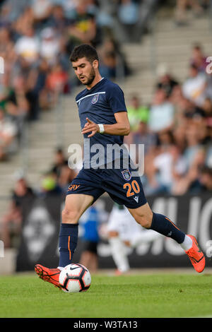 Kufstein, Austria. 17th July, 2019. Soccer: Test matches, Borussia Mönchengladbach - Basaksehir FC in Kufstein. Soner Aydogdu of Istanbul plays the ball. Credit: Matthias Balk/dpa/Alamy Live News Stock Photo