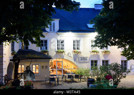 Hinterbrühl: restaurant and hotel Höldrichsmühle, where, according to legend, Franz Schubert was inspired to his song Am Brunnen vor dem Tore in Wiene Stock Photo