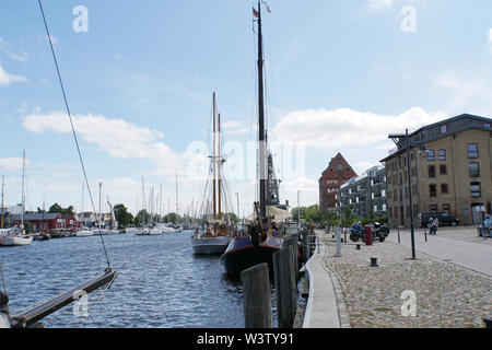 ausgemusterte Segelschiffe im Museumshafen am Ryck, Hansestadt Greifswald, Mecklenburg-Vorpommern, Deutschland Stock Photo