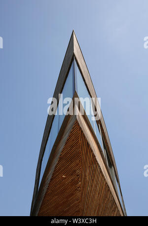 The King's school (Martin Baker) boathouse on the banks of the river Severn at Worcester, England, UK. Stock Photo