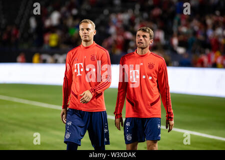 Los Angeles, USA. 17th July, 2019. Manuel Neuer (1) and Thomas Muller (25) postgame against Arsenal in the International Champions Cup. Credit: Ben Nichols/Alamy Live News Stock Photo