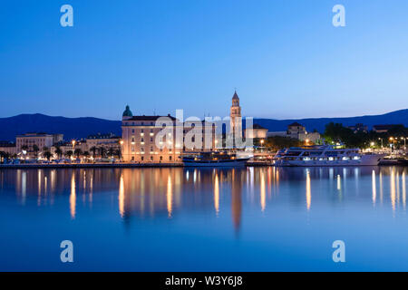 Split Harbour with Cathedral of Saint Domnius, Split, Dalmatian Coast, Croatia, Europe Stock Photo