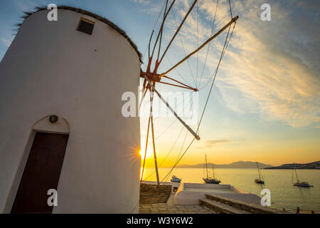 Windmills of Kato Mili, Mykonos Town, Mykonos, Cyclade Islands, Greece Stock Photo