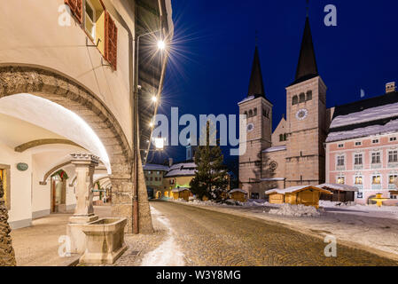 Collegiate Church of St Peter and John the Baptist, Schlossplatz square, Berchtesgaden, Bavaria, Germany Stock Photo