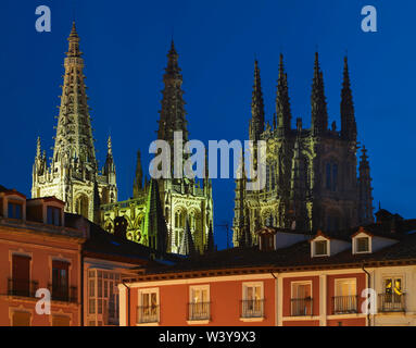 Spain, Castile and Leon, Burgos, Plaza Mayor square and Saint Mary of Burgos cathedral at night, UNESCO World Heritage site Stock Photo