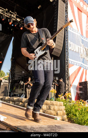July 18, 2019, Twin Lakes, Wisconsin, USA: JAMES BARKER of James Barker Band during the Country Thunder Music Festival. (Credit Image: © Daniel DeSlover/ZUMA Wire) Stock Photo