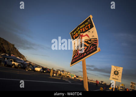 Mauna Kea, Hawaii, USA. 18th July, 2019. Activists gather for the fourth day of protesting a massive telescope that is planned to be built on Mauna Kea, a mountain considered sacred to many Native Hawaiians. Credit: Ronit Fahl/ZUMA Wire/Alamy Live News Stock Photo