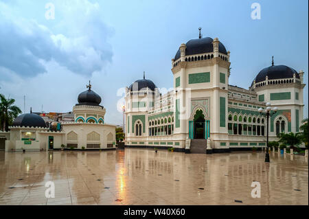 Great Mosque of Medan or Masjid Raya Al Mashun is a mosque located in Medan, Indonesia. The mosque was built in the year 1906 and completed in 1909. Stock Photo