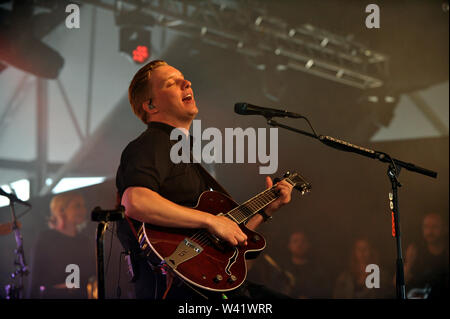 George Ezra plays a secret set to mark the 10th anniversary of the Barn on the Farm Music Festival Stock Photo
