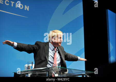 The Conservative Party Leadership bandwagon rolled into Gloucestershire as Boris Johnson and Jeremy Hunt squared off at Cheltenham Racecourse. Stock Photo