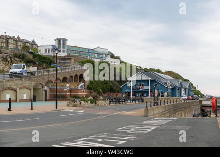Oceanblue Quay, a seafront café in Ventnor, Isle of Wight, England, UK Stock Photo