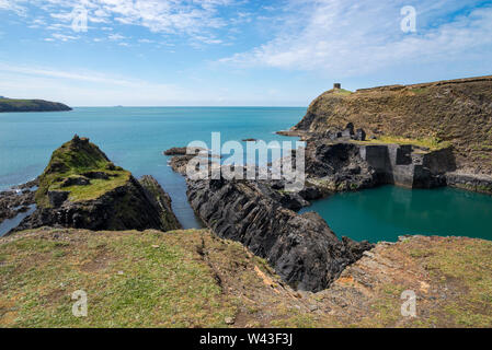 The Blue Lagoon at Abereiddy in the Pembroekshire coast national park, Wales. Stock Photo