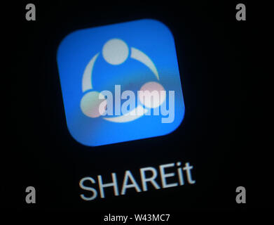 SHAREit application icon on computer display Stock Photo