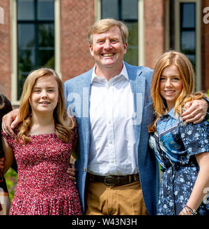 King Willem-Alexander, Queen Maxima, Princess Amalia, Princess Alexia and Princess Ariane pose for the media during the annual summer photosession at their new residence Palace Huis ten Bosch, The Netherlands, 19 July 2019. Photo: Patrick van Katwijk | Stock Photo