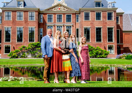 King Willem-Alexander, Queen Maxima, Princess Amalia, Princess Alexia and Princess Ariane pose for the media during the annual summer photosession at their new residence Palace Huis ten Bosch, The Netherlands, 19 July 2019. Photo: Patrick van Katwijk | Stock Photo