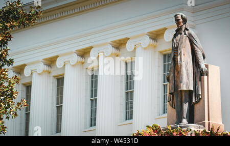 A statue of Jefferson Davis, the First President of the Confederacy, located near the entrance to the Alabama State Capitol in Montgomery, AL, USA Stock Photo