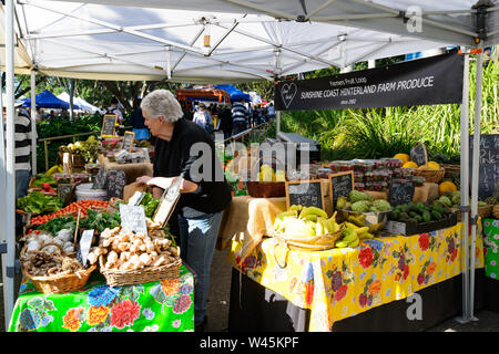 Eumundi Market stall selling fresh strawberries Stock Photo - Alamy