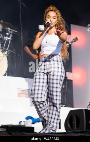 Liverpool, UK. July 20, 2019. English singer and Brit award winner, Ella Eyre, performing in front of a sell-out crowd at the Liverpool International Music Festival (LIMF) in Sefton Park in Liverpool, north west England on Saturday, July 20, 2019. Credit: Christopher Middleton/Ģ����ý Live News Stock Photo