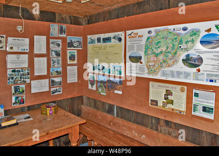 DAVA WAY TRAIL MORAY SCOTLAND IN SUMMER HALF WAY HUT INTERIOR WITH INFORMATION AND PHOTOGRAPHS Stock Photo