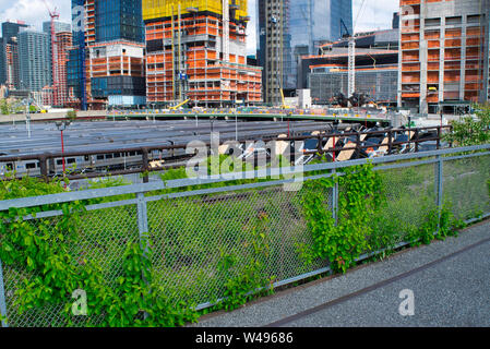 Pre-assembly of the Hudson Yards Vessel in NYC Stock Photo