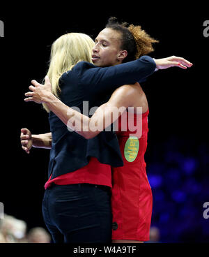 England coach Tracey Neville (right) celebrates winning gold in the ...