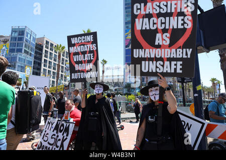 San Diego, California, USA. 20th July, 2019. San Diego, California, U.S. - Protestors display signs across the street from the San Diego Convention Center Comic-Con 2019 Credit: Alexander Seyum/ZUMA Wire/Alamy Live News Stock Photo