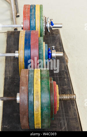 Powerlifter Rod barbell for deadlift and foot athlete powerlifter competitions in ...
