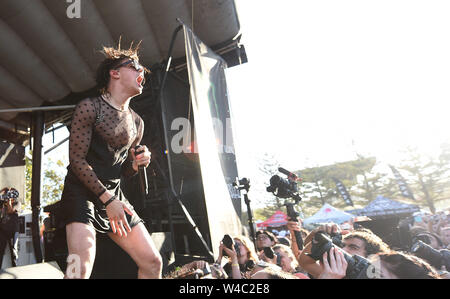 California, USA. 21st July, 2019. YUNGBLUD performs during the Vans Warped Tour 25th Anniversary on July 21, 2019 in Mountain View, California. Credit: MediaPunch Inc/Alamy Live News Stock Photo