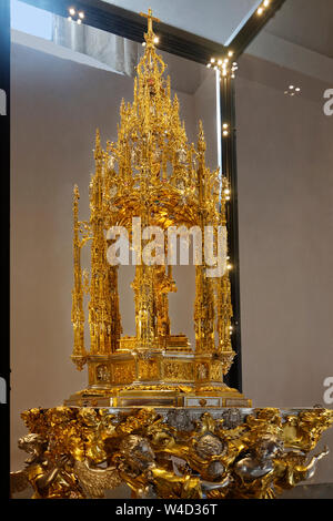 Monstrance of Arfe, ornate, gold, silver, jewels, 1523,  base of silver & bronze, 4 angels, 1742, Primate Cathedral, religious art, Catholic, Corpus C Stock Photo