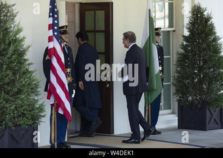 Washington, District of Columbia, USA. 22nd July, 2019. United States President Donald J. Trump greets the Prime Minister of the Islamic Republic of Pakistan Imran Khan as he arrives to the White House in Washington, DC, U.S. on July 22, 2019. Credit: Stefani Reynolds/CNP/ZUMA Wire/Alamy Live News Stock Photo