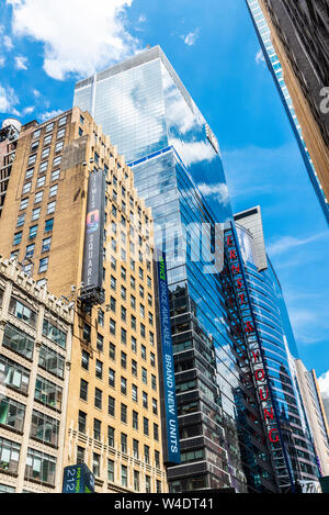 york usa city ernst square times young manhattan headquarters ey facade bank august building alamy rf