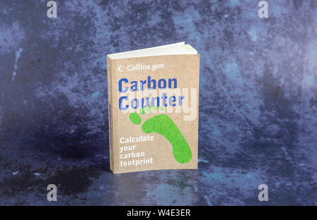 Collins Gem Carbon Counter - calculate your carbon footprint book / booklet Stock Photo