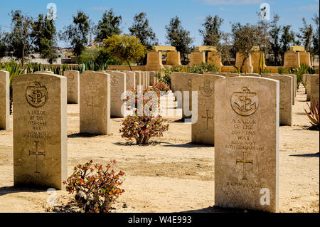 The Cemetery of the Commonwealth hosts the bodies of the Commonwealth soldiers who were killed in the World War 2 battle of El Alamein Stock Photo