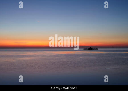 Herne Bay, Kent, UK. 22nd July 2019: UK Weather. Sunset at Herne Bay pier as another glorious warm day ends. Temperatures over 30C are predicted for the next few days. Credit: Alan Payton/Alamy Live News Stock Photo