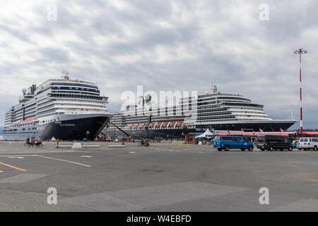 Holland America Line cruise ships, the MS Nieuw Statendam and the MS Oosterdam docked at port in Victoria, BC. Stock Photo