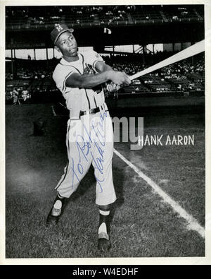 Collectible baseball card - Hank Aaron of Atlanta Braves Stock Photo - Alamy