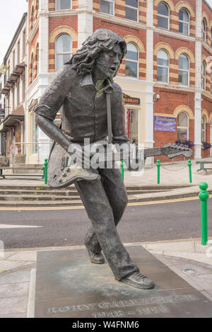 Rory Gallagher statue Stock Photo