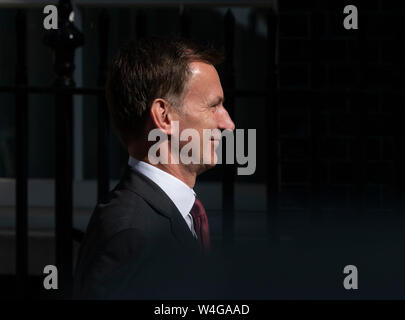 Downing Street, London, UK. 23rd July 2019. Government ministers arrive in Downing Street for final cabinet meeting before Boris Johnson is announced as new PM. Jeremy Hunt, Secretary of State for Foreign and Commonwealth Affairs, arriving. Credit: Malcolm Park/Alamy Live News. Stock Photo