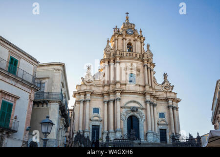 Duomo di San Giorgio in evening light, Ragusa Ibla, Ragusa, Sicily, Italy Stock Photo