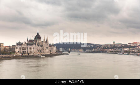 View of the Danube river and the parliament, Budapest, Hungary Stock Photo