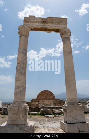 Turkey: view of ruins of Laodicea on the Lycus, ancient city in the Hellenistic regions of Caria and Lydia then Roman Province of Phrygia Pacatiana Stock Photo