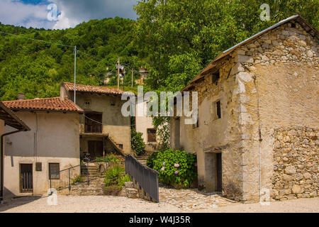 The small historic hill village of Drenchia Inferiore in Friuli-Venezia Giulia, north east Italy Stock Photo