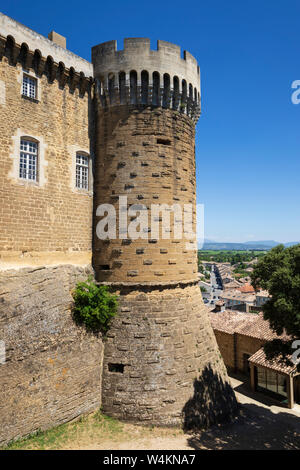 Castle of Suze-la-Rousse, Suze-la-Rousse, Drome department, Auvergne-Rhone-Alpes, Provence, France, Europe Stock Photo