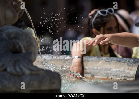 Foto Valerio Portelli/LaPresse24-07-2019 Roma, Italia Emergenza Caldo Cronaca Nella foto: Emergenza Caldo Photo Valerio Portelli/LaPresse 24 July 2019 Rome, Italy hot emergency News In the pic: hot emergency Credit: LaPresse/Alamy Live News Stock Photo