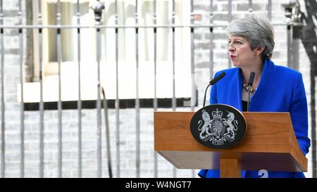 London, UK. 24th July 2019. Theresa May leaves Downing Street. London, UK. 24/07/2019 | usage worldwide Credit: dpa picture alliance/Alamy Live News Stock Photo