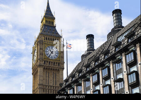 Westminster, London, UK, 22nd May 2017 - Big Ben and Portcullis House, the administration offices for UK parliament and MP and their staff Stock Photo
