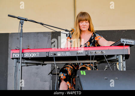 Keyboard player, vocalist, Liz Stevens, Copperhead, Vancouver Folk Music Festival, Vancouver, British Columbia, Canada Stock Photo